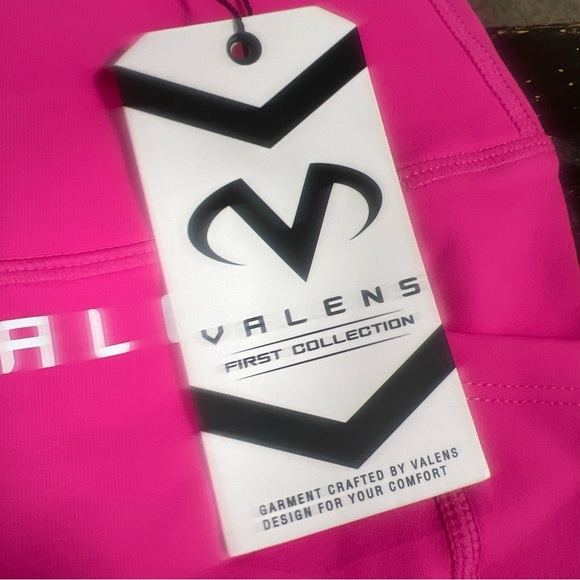 New with Tag Hot pink Valens leggings small - Picture 12 of 12